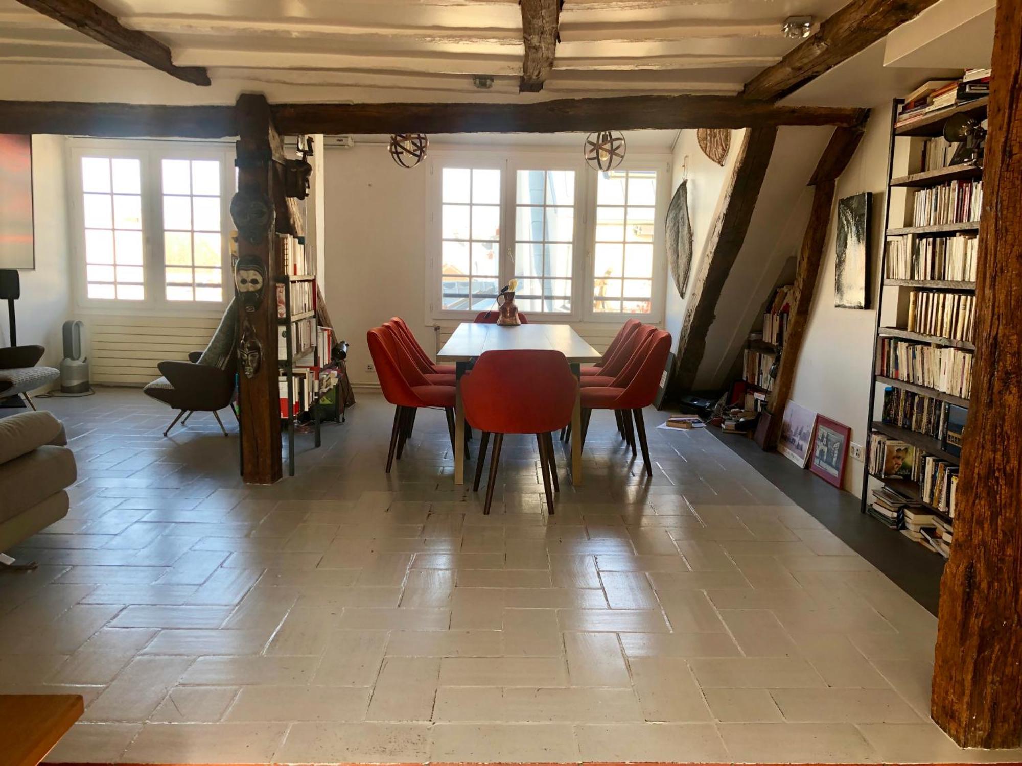 Luxurious Loft In Le Marais Appartement Parijs